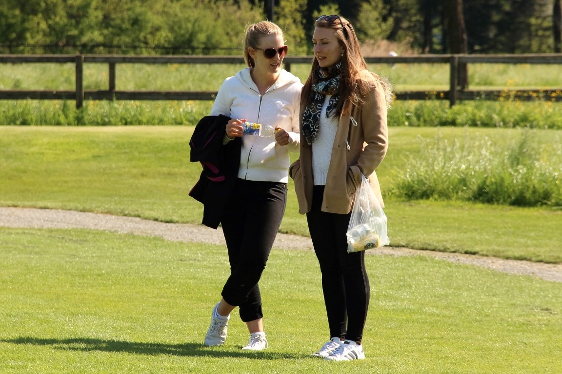 ASGI Swiss Ladies Open 2016 Monja und Carina Mätzler liefen am Freitag mit Schwester Melanie mit