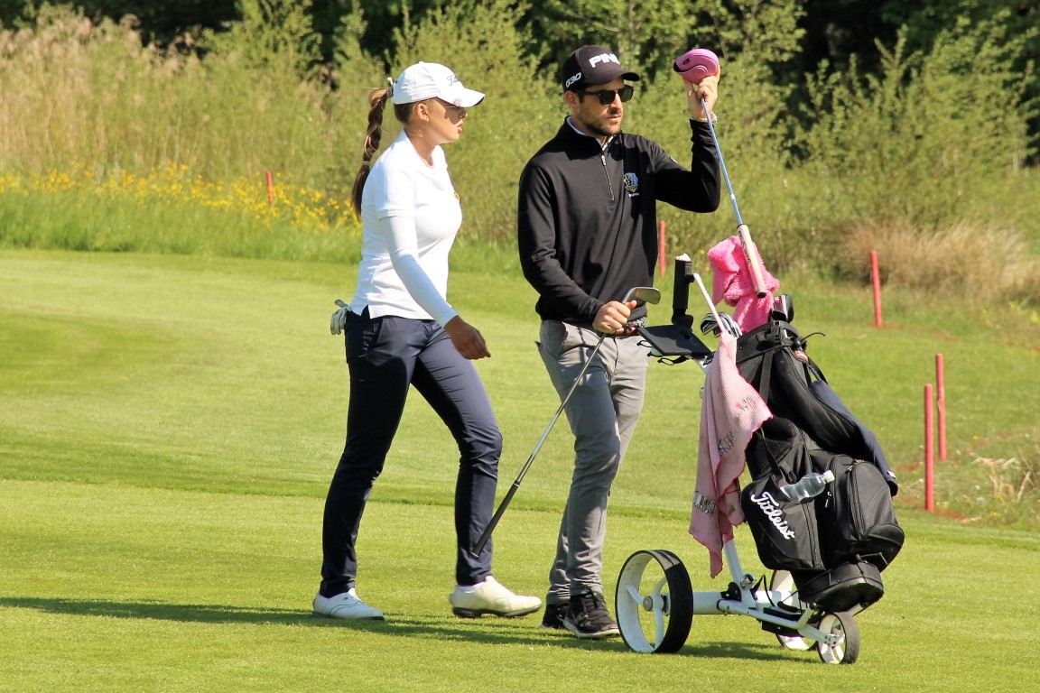 ASGI Swiss Ladies Open 2016 Rachel Rossel mit Caddy und Freund Nicolas Thommen