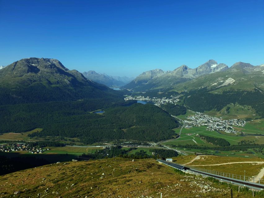 Blick vom Muotas Murail auf Samedan/ St. Moritz