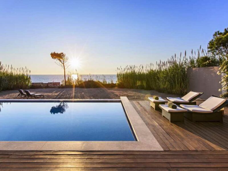 The Romanos Costa Navarino no 1 Condé Nast Readers Choice Award