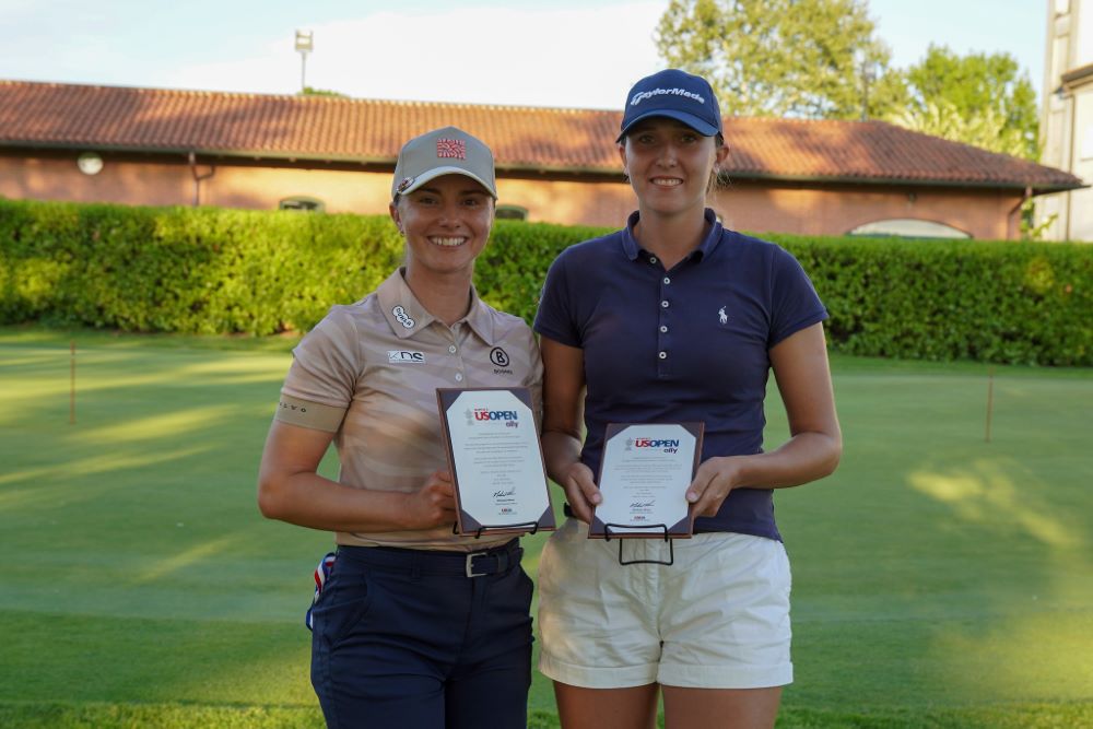 Pia Babnik aus Slowenien und Klara Davidson Spilkova aus Tschechien