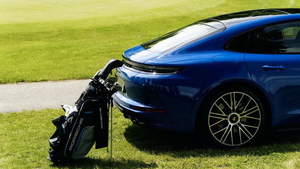 Porsche und Golf